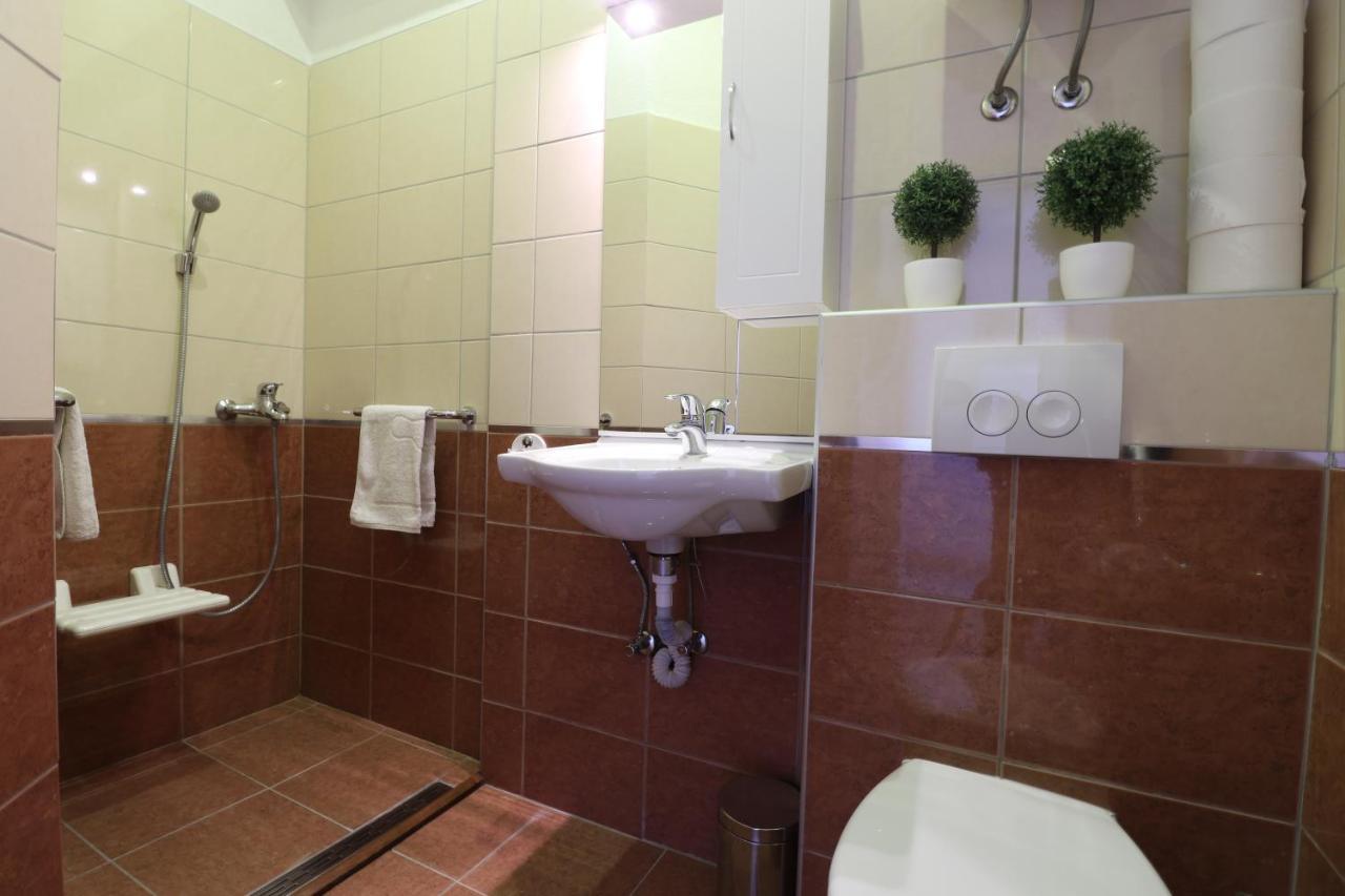 Apartment Vlado เวอร์ซาร์ ภายนอก รูปภาพ